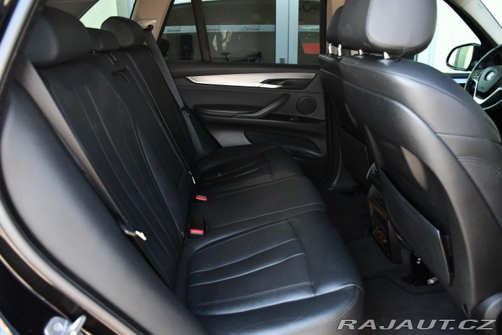 BMW X5 xDrive30d NAVI KŮŽE KAMER 2015