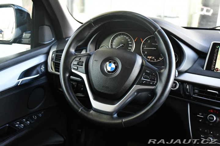 BMW X5 xDrive30d NAVI KŮŽE KAMER 2015
