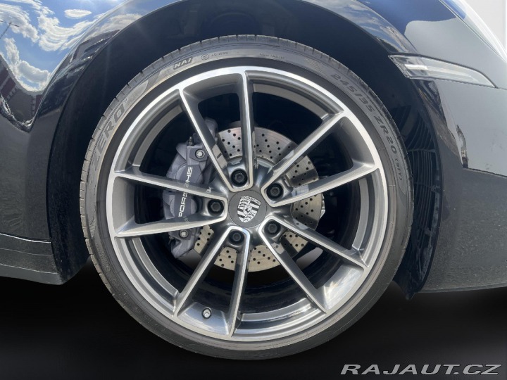 Porsche 911 Carrera 2021