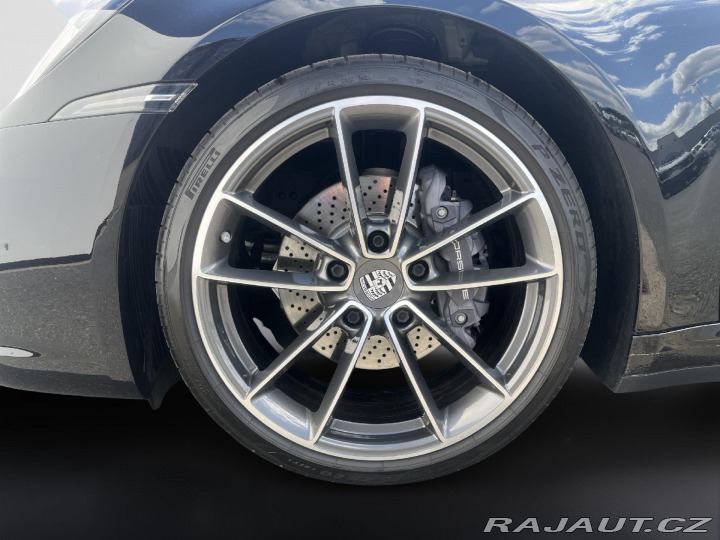 Porsche 911 Carrera 2021