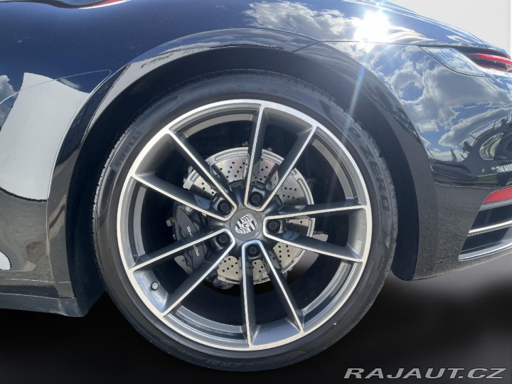Porsche 911 Carrera 2021