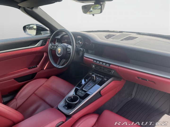 Porsche 911 Carrera 2021