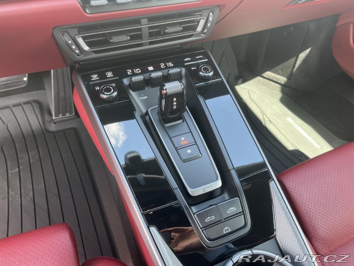 Porsche 911 Carrera 2021