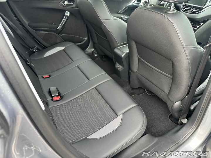 Peugeot 2008 1.2T 81kw Allure 2016