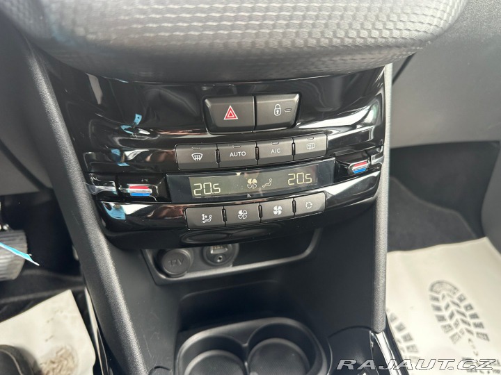 Peugeot 2008 1.2T 81kw Allure 2016