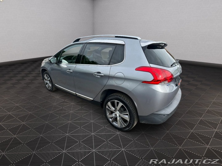 Peugeot 2008 1.2T 81kw Allure 2016