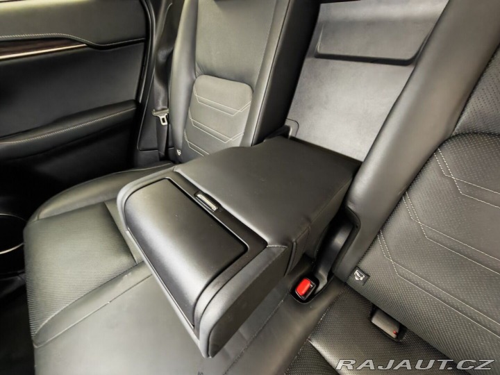 Lexus Ostatní modely NX 300h 2.5 LUXURY LIMITED EDITIO 2018