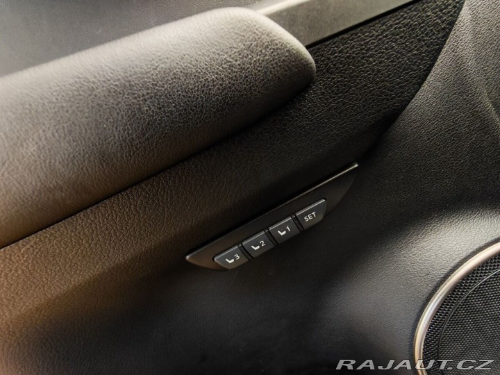 Lexus Ostatní modely NX 300h 2.5 LUXURY LIMITED EDITIO 2018