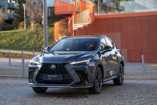 Lexus NX 350h 2,5 HEV F SPORT TOP