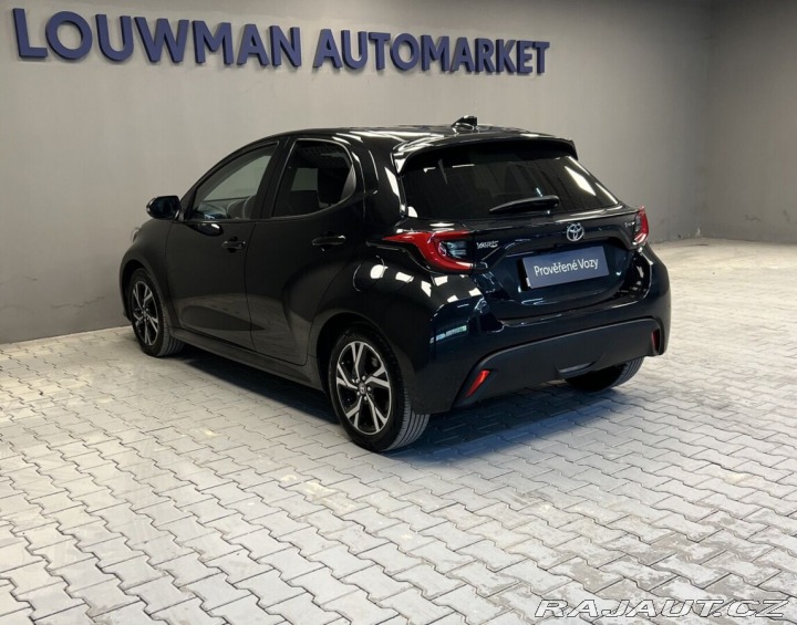 Toyota Yaris 1.5 Hybrid AT STYLE 2025