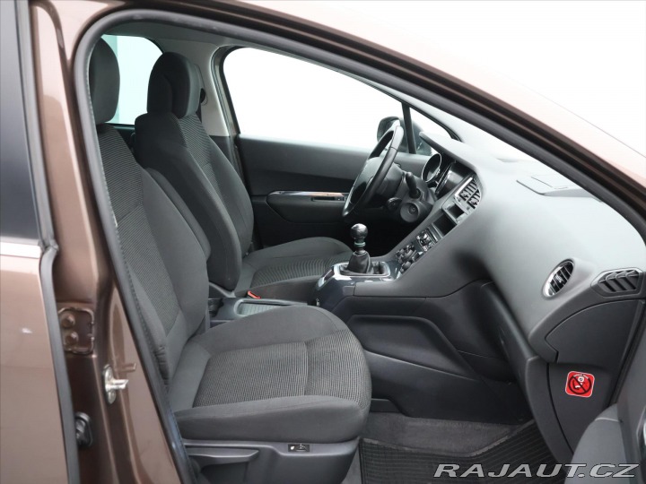 Peugeot 5008 1,6 HDI 88kW Allure 7-Mís 2015