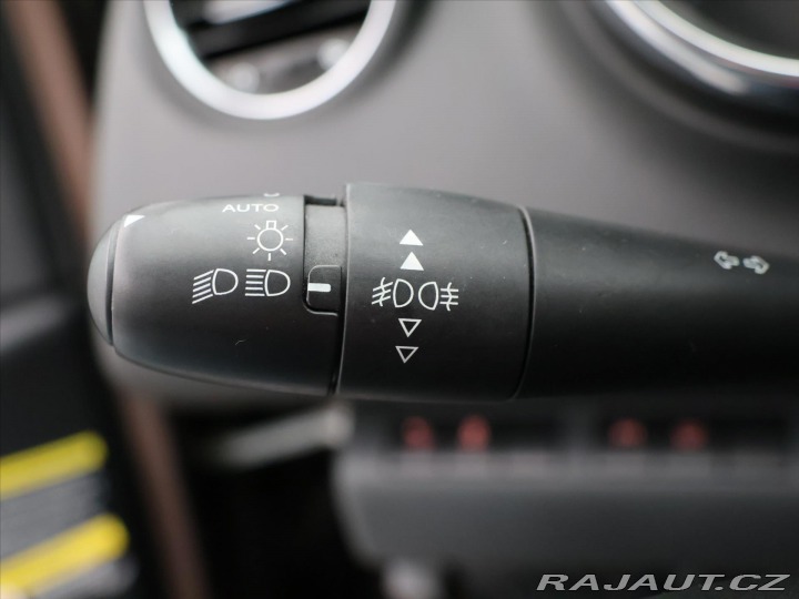 Peugeot 5008 1,6 HDI 88kW Allure 7-Mís 2015