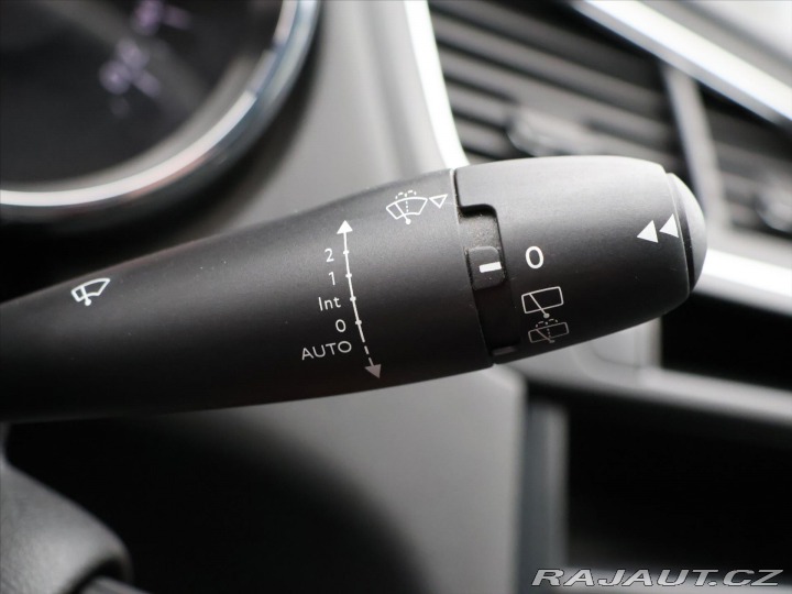 Peugeot 5008 1,6 HDI 88kW Allure 7-Mís 2015
