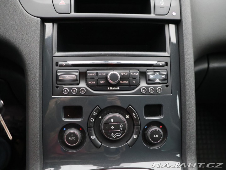 Peugeot 5008 1,6 HDI 88kW Allure 7-Mís 2015