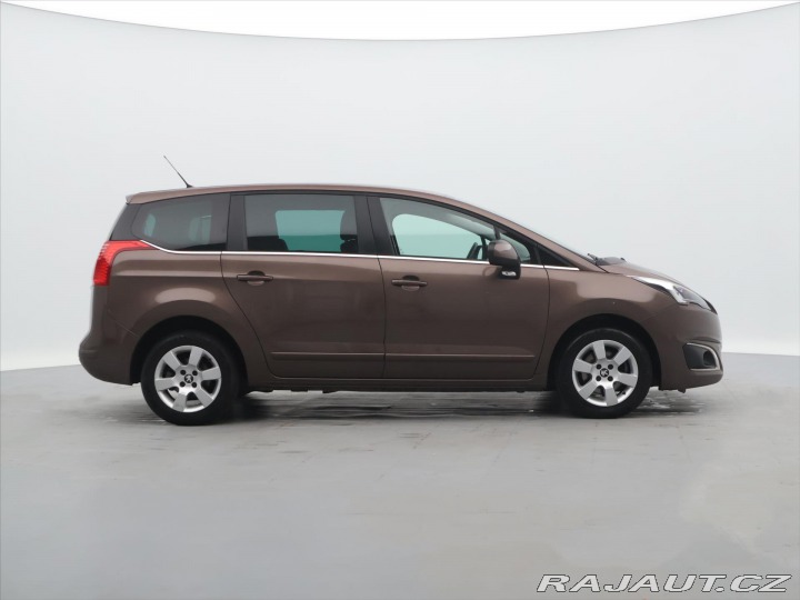 Peugeot 5008 1,6 HDI 88kW Allure 7-Mís 2015