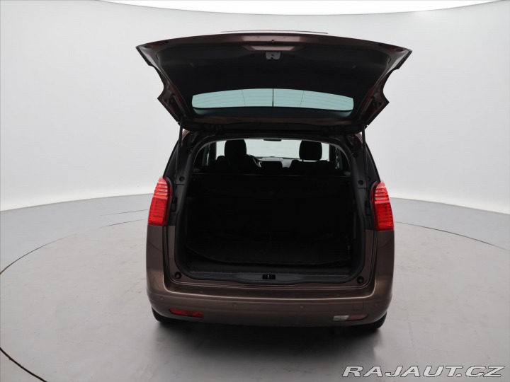 Peugeot 5008 1,6 HDI 88kW Allure 7-Mís 2015