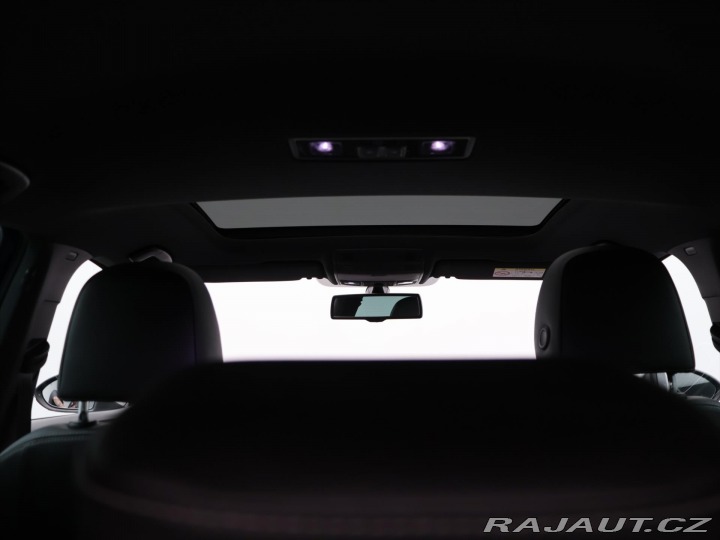 Volkswagen Golf 2,0 TSI R 221kW 4Motion D 2015