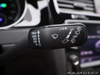 Volkswagen Golf 2,0 TSI R 221kW 4Motion D 2015