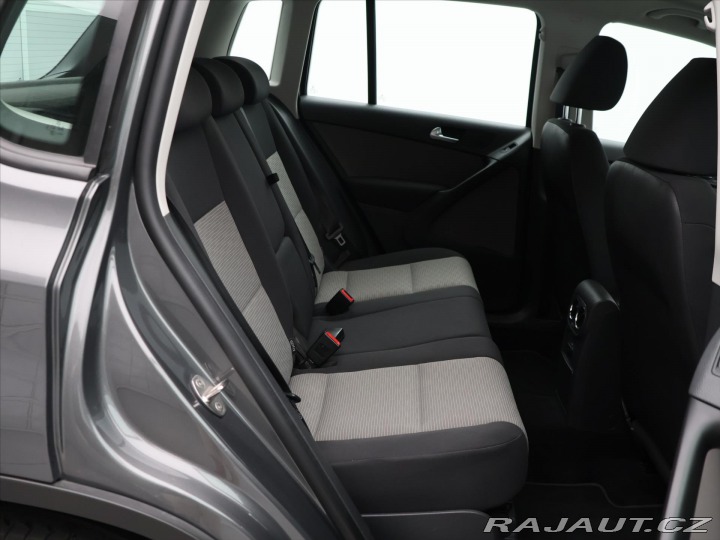 Volkswagen Tiguan 1,4 TSI 90kW Aut.klima 1. 2012