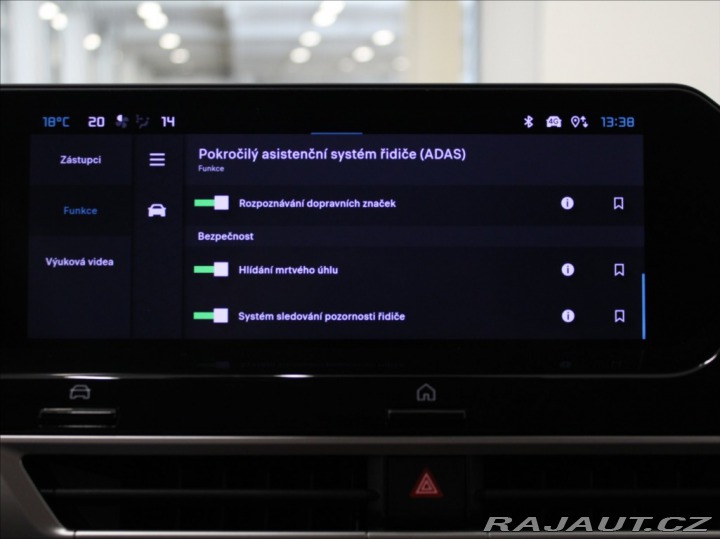 Citroën C4 1,2 Hybrid 145k. MAX  285 2025