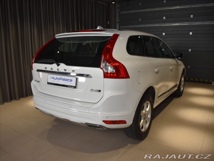 Volvo XC60 2,4 D4 AWD SUMMUM Bezklíč 2017