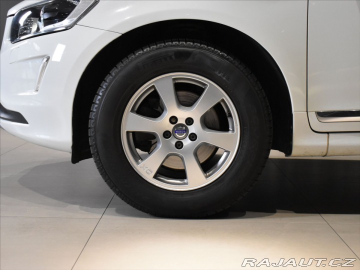 Volvo XC60 2,4 D4 AWD SUMMUM Bezklíč 2017