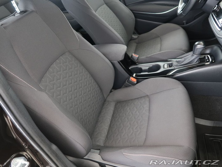 Toyota Corolla 2.0Hybrid,CZ,1Maj,Comfort 2022