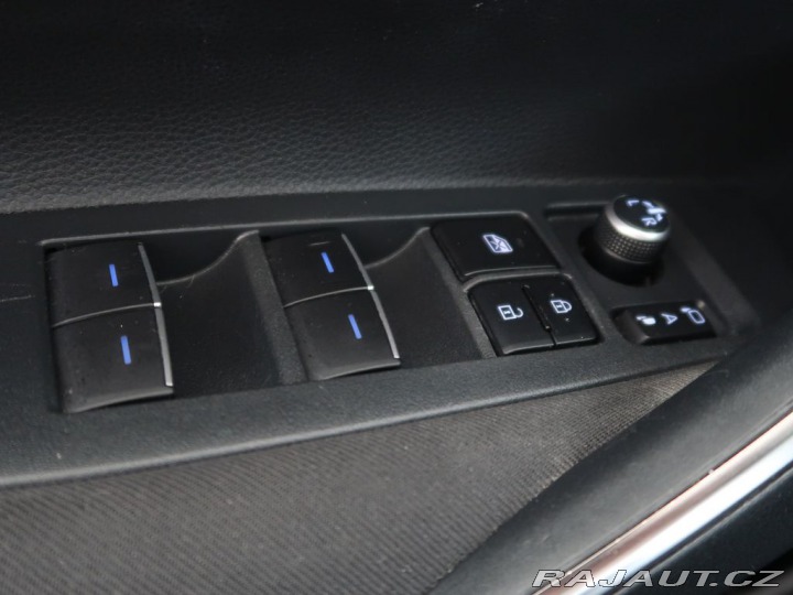 Toyota Corolla 2.0Hybrid,CZ,1Maj,Comfort 2022