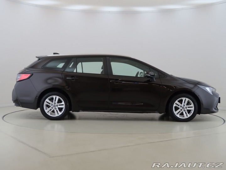 Toyota Corolla 2.0Hybrid,CZ,1Maj,Comfort 2022