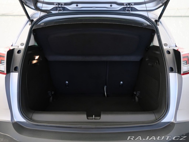 Opel Ostatní modely 1.2TURBO,81kW,ELEGANCE,MA 2020