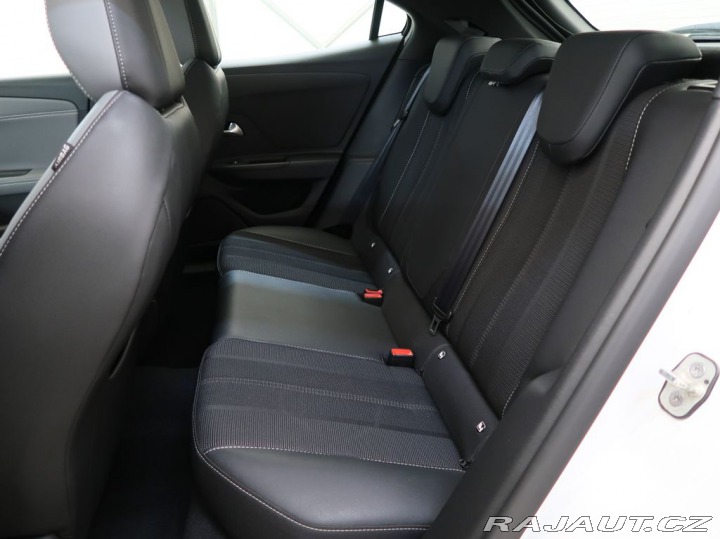 Opel Mokka 1.2TURBO,96kW,ELEGANCE,AT 2021