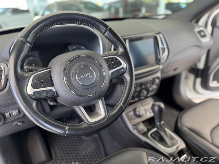 Jeep Compass S 4xe 1,3T 177kW*REZERVAC 2021
