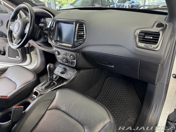 Jeep Compass S 4xe 1,3T 177kW*REZERVAC 2021