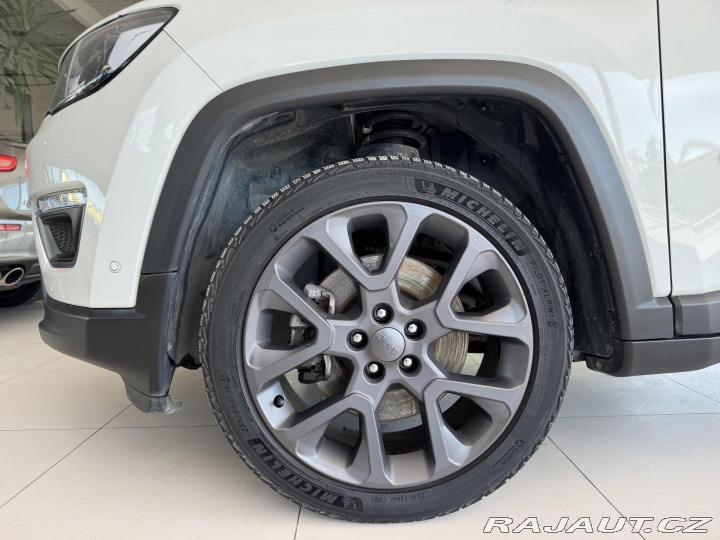Jeep Compass S 4xe 1,3T 177kW*REZERVAC 2021