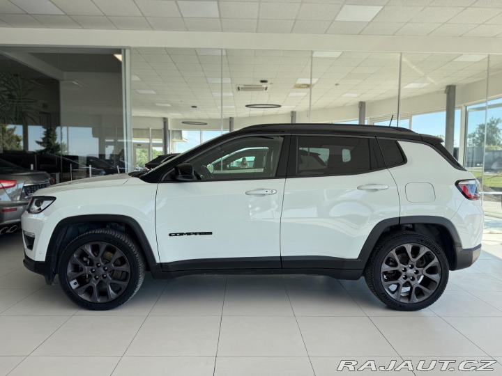 Jeep Compass S 4xe 1,3T 177kW*REZERVAC 2021