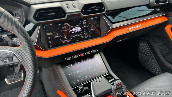 Lamborghini Urus URUS SE / Záruka / PPF 2025