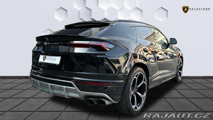 Lamborghini Urus 4-místo / NEZ. TOPENÍ / Z 2019