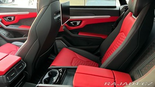 Lamborghini Urus 4-místo / NEZ. TOPENÍ / Z 2019