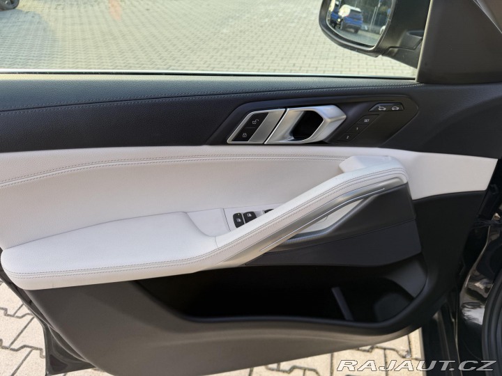 BMW X6 30XD 210kW LASER TZ R20 C 2022