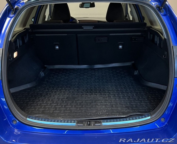Toyota Auris 1.8 Hybrid AT SELECTION 2018