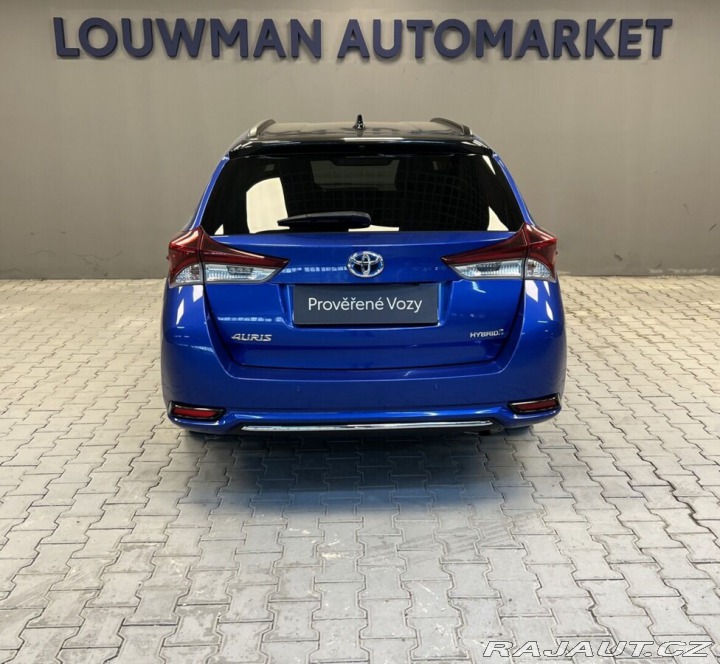 Toyota Auris 1.8 Hybrid AT SELECTION 2018