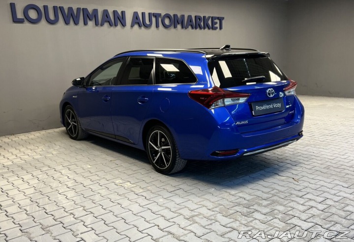 Toyota Auris 1.8 Hybrid AT SELECTION 2018