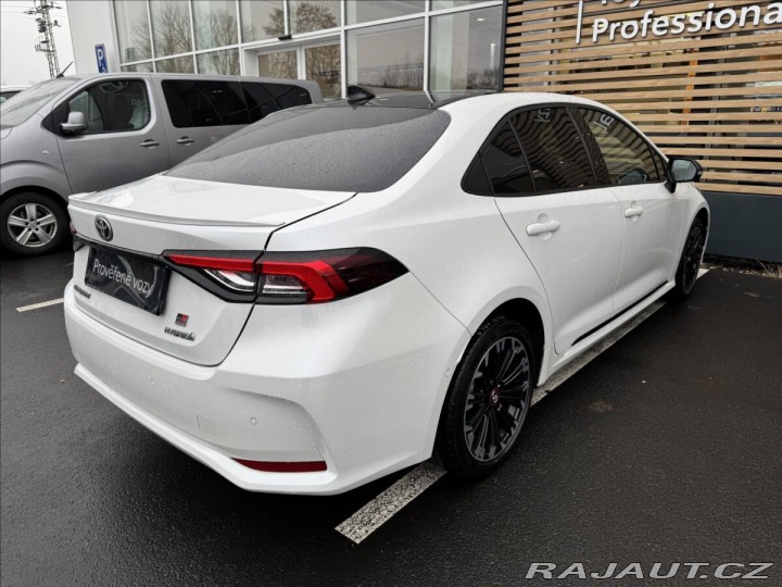 Toyota Corolla 1,8 GR SPORT DYNAMIC 2024