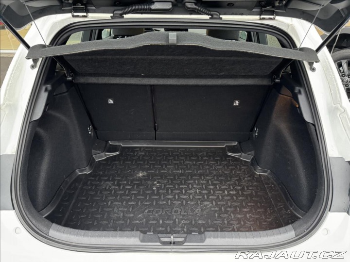 Toyota Corolla 1,8 HB AT COMFORT TECH 2024