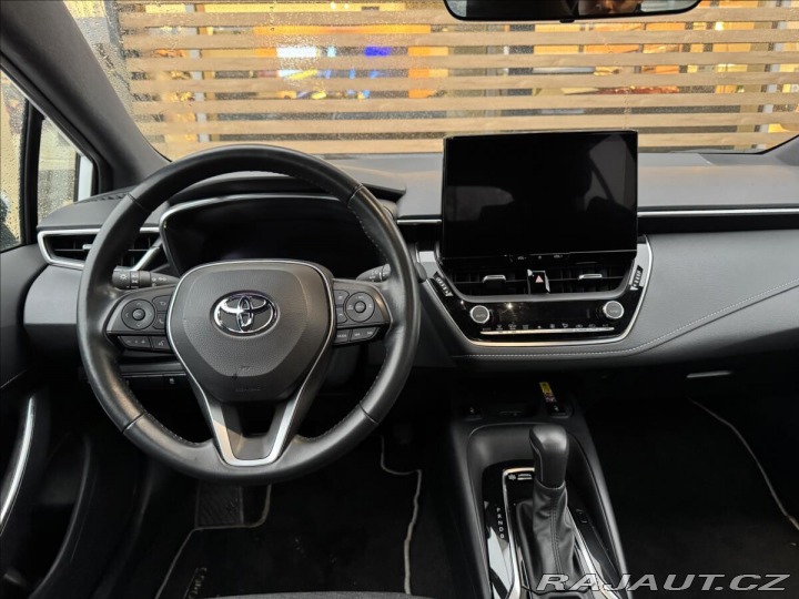 Toyota Corolla 1,8 HB AT COMFORT TECH 2024