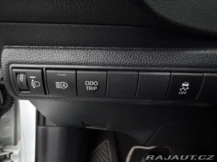 Toyota Corolla 1,8 HB AT COMFORT TECH 2024