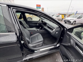 Toyota Camry 2,5 EXECUTIVE 2024