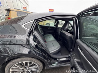 Toyota Camry 2,5 EXECUTIVE 2024