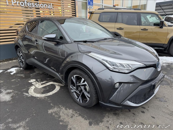 Toyota C-HR 1,8 STYLE 2023