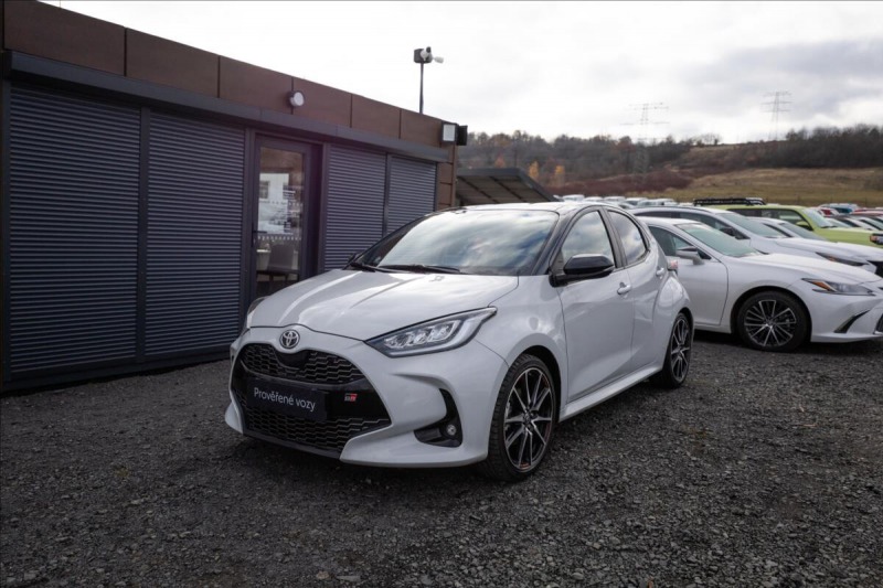 Toyota Yaris 1,5 AT GR SPORT